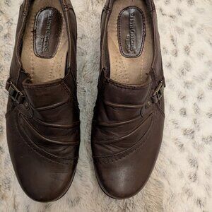 Earth Origins, Roxanne. Women’s size 8M